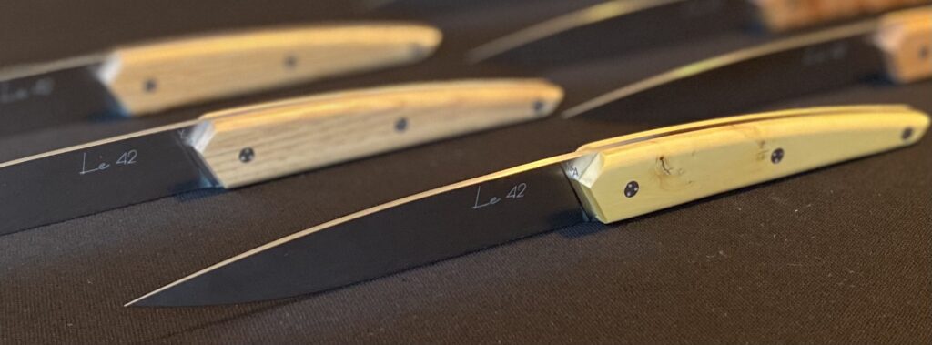 Image actuelle : Le 42 table